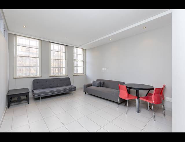 1 BEDROOM APARTMENT TO LET IN CAPE TOWN CITY CENTRE